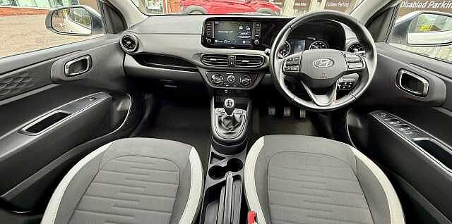 Hyundai i10 1.0 MPi SE Connect 5dr Auto