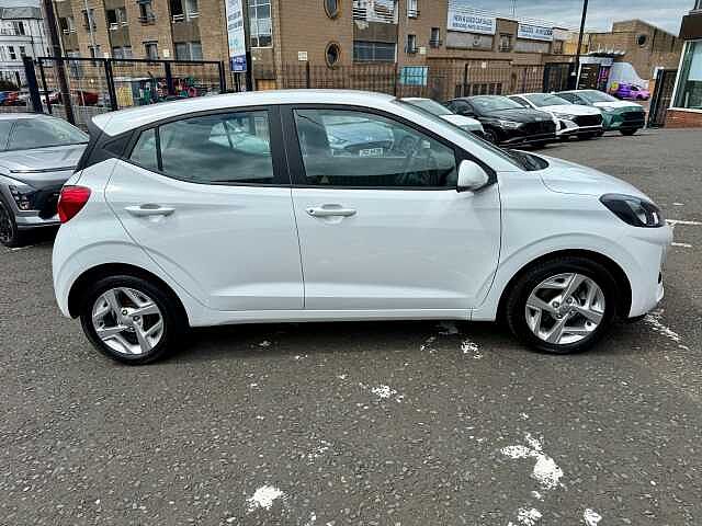 Hyundai i10 1.0 MPi SE Connect 5dr Auto