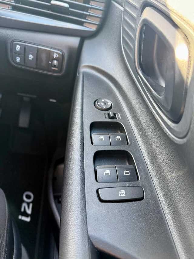 Hyundai i20 1.0T GDi Advance 5dr