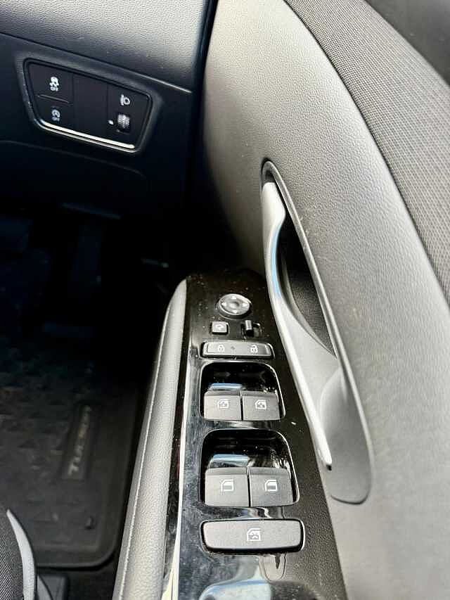 Hyundai TUCSON 1.6 TGDi SE Connect 5dr 2WD