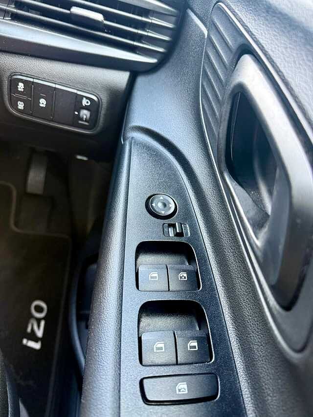 Hyundai i20 1.0T GDi 48V MHD SE Connect 5dr