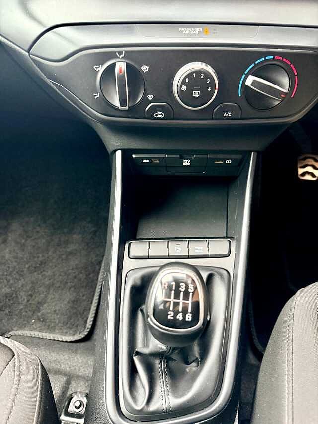 Hyundai BAYON 1.0 TGDi 48V MHEV SE Connect 5dr Blue