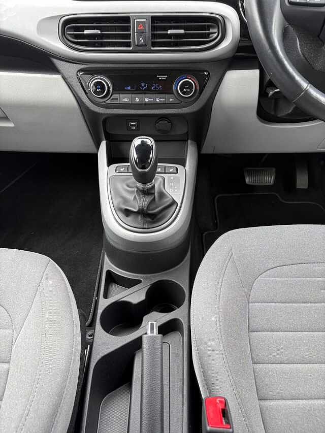 Hyundai i10 1.0 MPi SE Connect 5dr