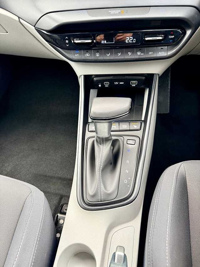 Hyundai BAYON 1.0 TGDi Ultimate 5dr DCT Green