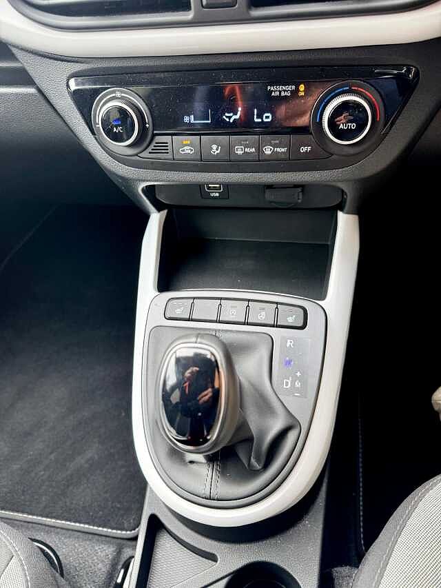 Hyundai i10 1.2 MPi Premium 5dr Auto