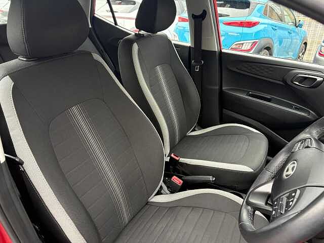 Hyundai i10 1.2 Advance 5dr Auto