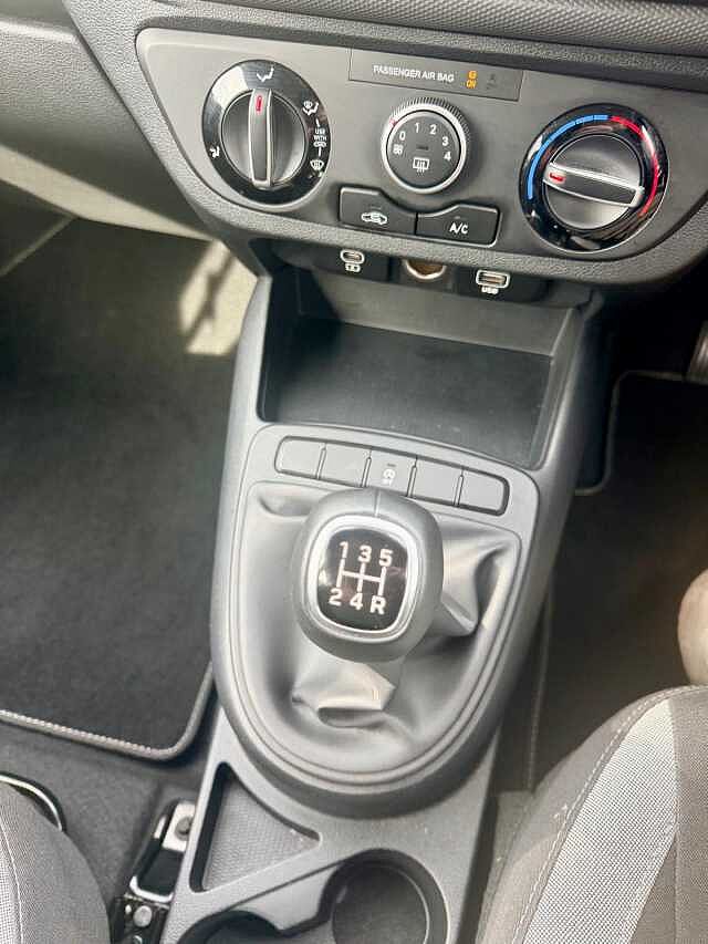 Hyundai i10 1.0 [63] Advance 5dr [Nav]