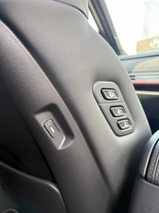 Hyundai SANTA FE 1.6 TGDi 239 Hybrid Calligraphy 5dr 4WD Auto