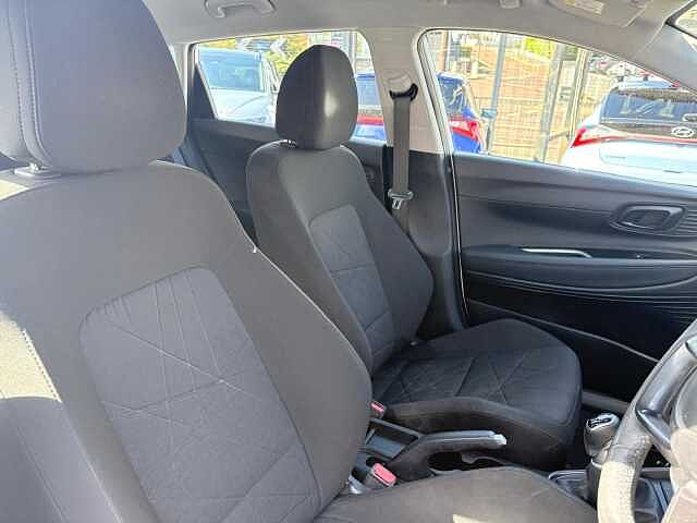 Hyundai BAYON 1.0 TGDi 48V MHEV SE Connect 5dr