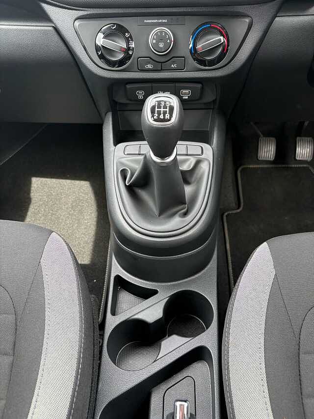Hyundai i10 1.0 [63] Advance 5dr [Nav]