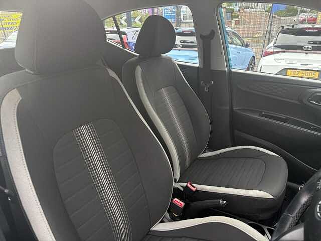 Hyundai i10 1.0 MPi SE Connect 5dr