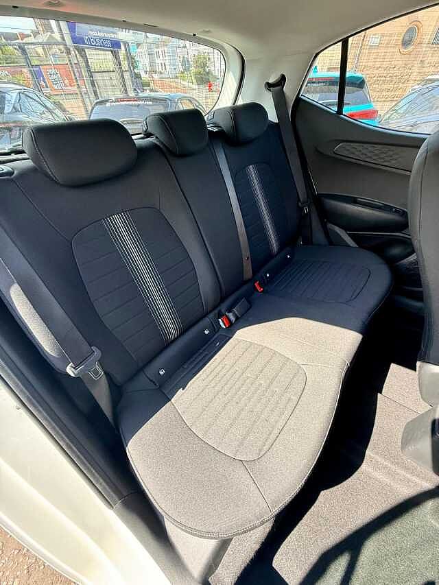 Hyundai i10 1.0 [63] Advance 5dr Auto [Nav]