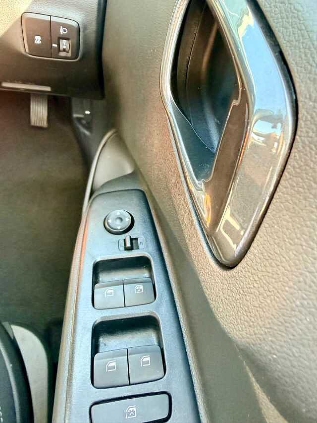 Hyundai i10 1.0 [63] Advance 5dr Auto [Nav]
