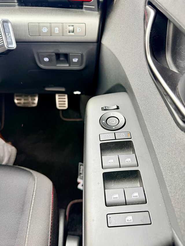 Hyundai KONA 1.6 Hybrid 129 N Line 5dr DCT Red